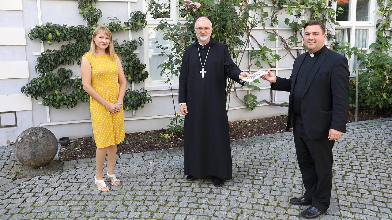 Stefanie Staudter, Bischof Gregor Maria Hanke, Kurat des Ingolstädter Messbundes Domvikar Marc Kalisch